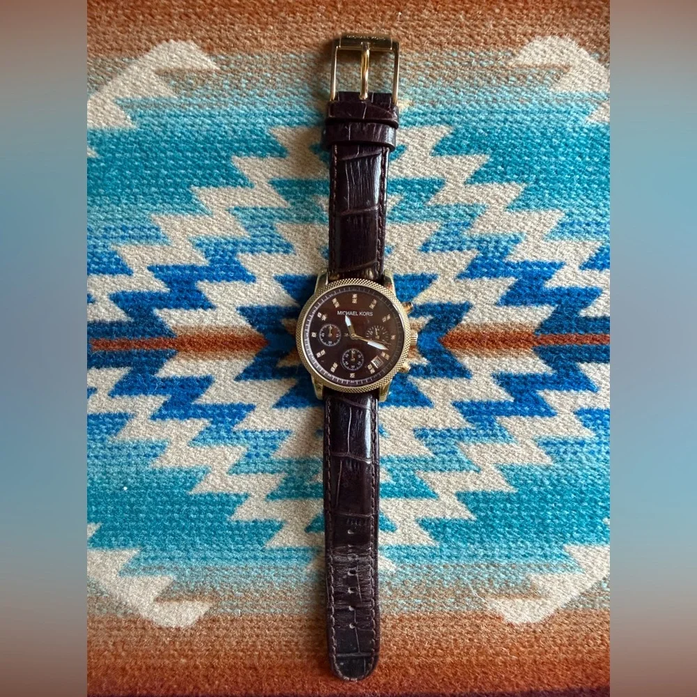Vintage Michael Kors Gold Watch - Picture 1 of 7